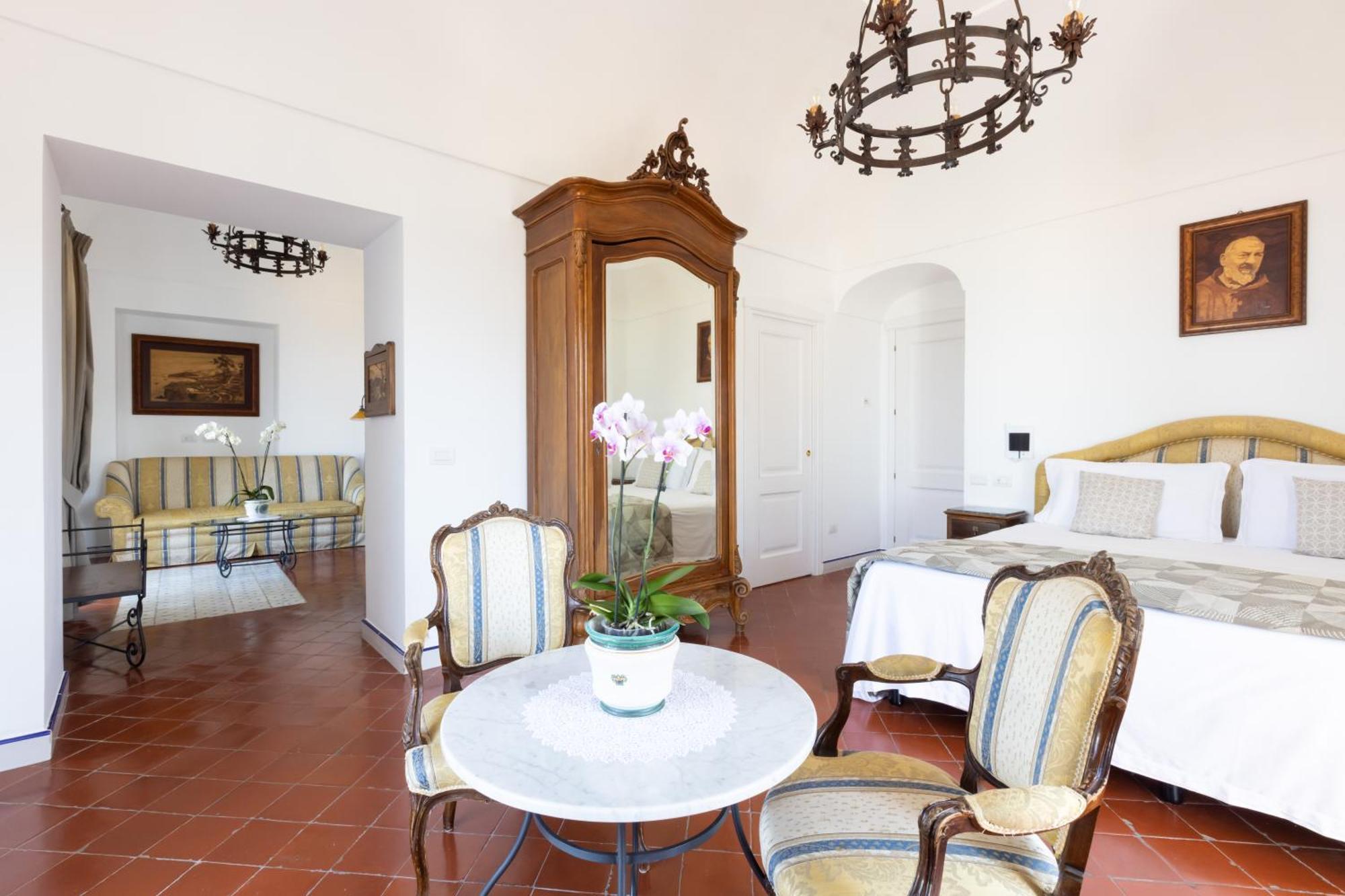 Hotel Oasi Olimpia Relais SantʼAgata sui Due Golfi Exteriér fotografie