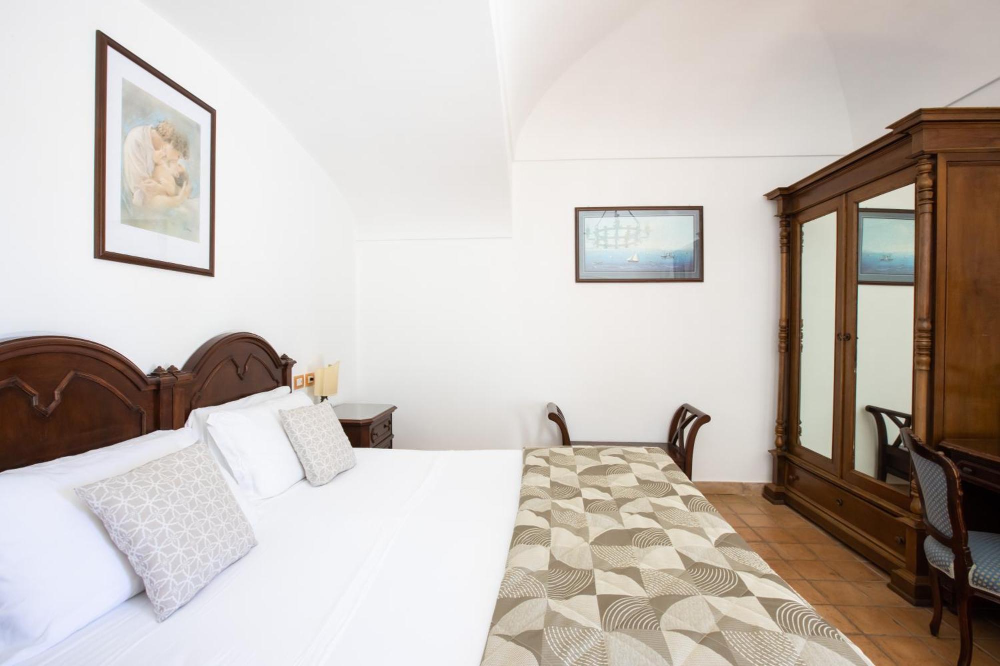 Hotel Oasi Olimpia Relais SantʼAgata sui Due Golfi Exteriér fotografie