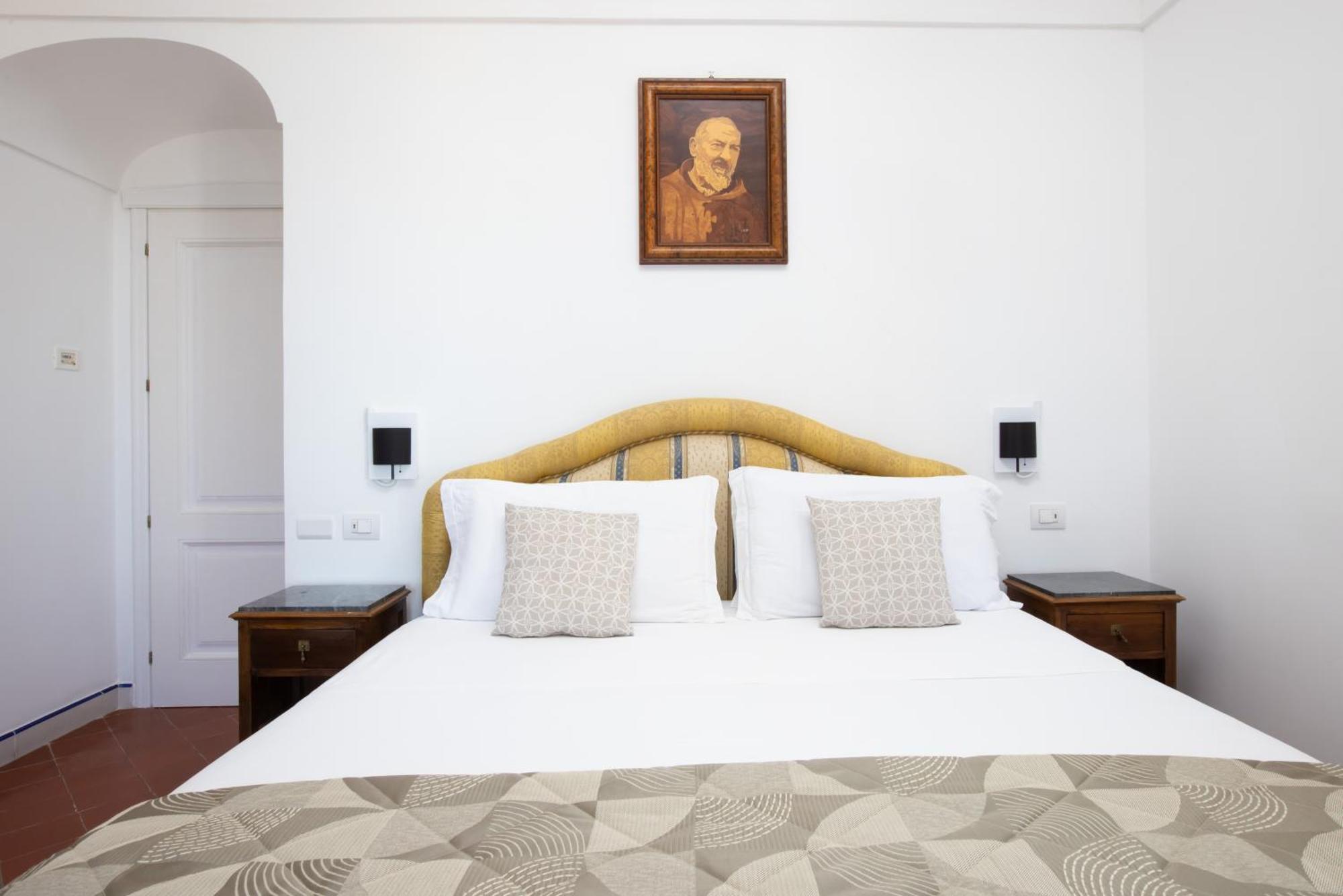 Hotel Oasi Olimpia Relais SantʼAgata sui Due Golfi Exteriér fotografie