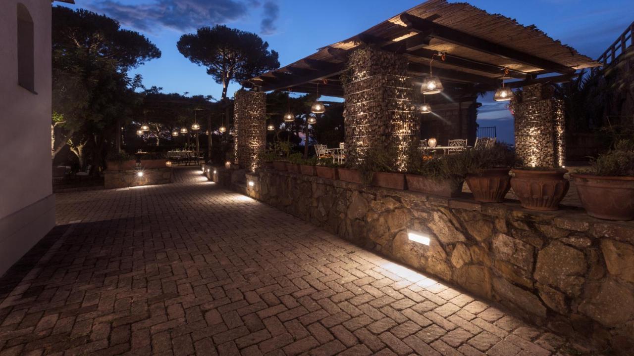 Hotel Oasi Olimpia Relais SantʼAgata sui Due Golfi Exteriér fotografie